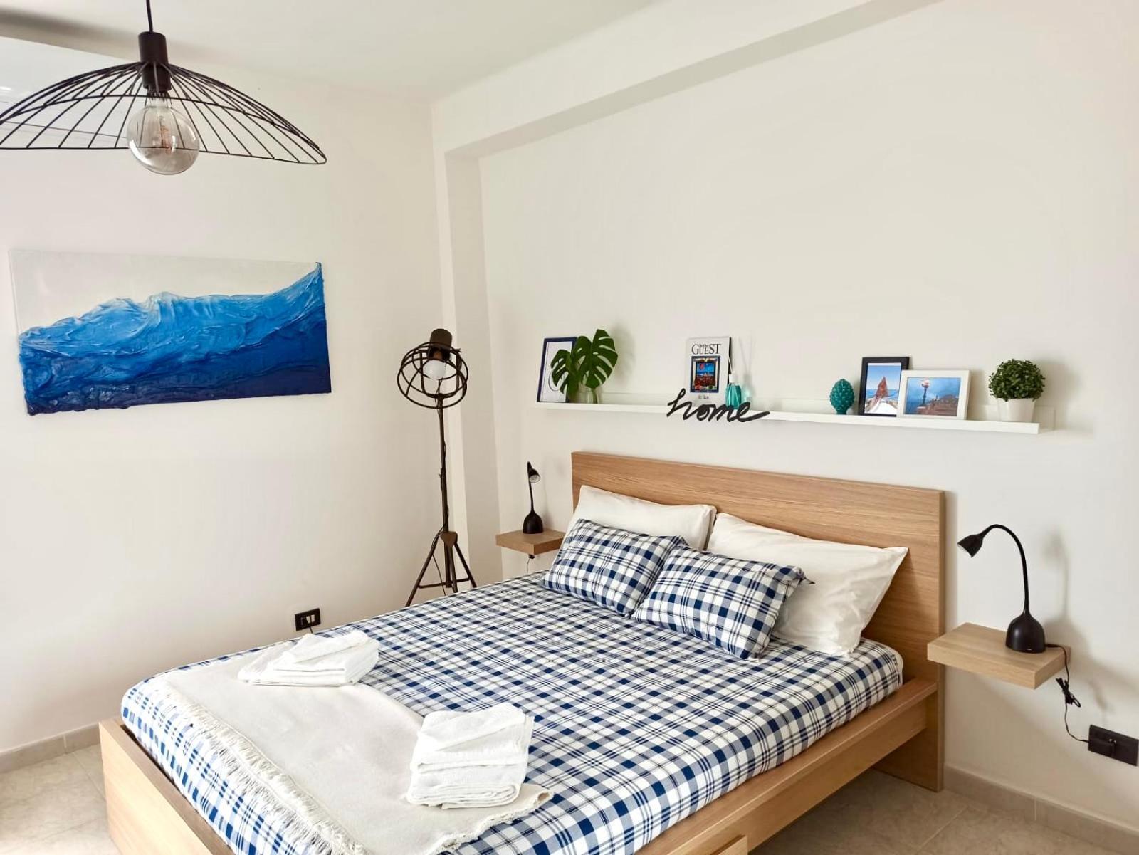 Attic8 Daire Bari Dış mekan fotoğraf