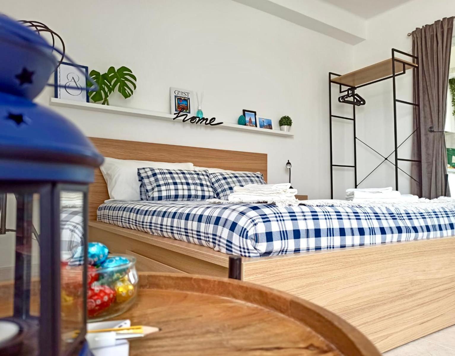 Attic8 Daire Bari Dış mekan fotoğraf