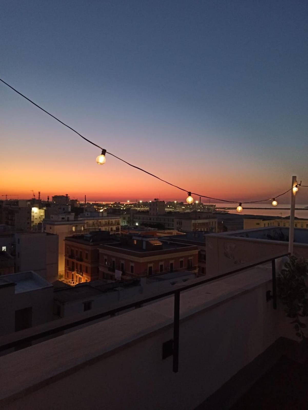 Attic8 Daire Bari Dış mekan fotoğraf