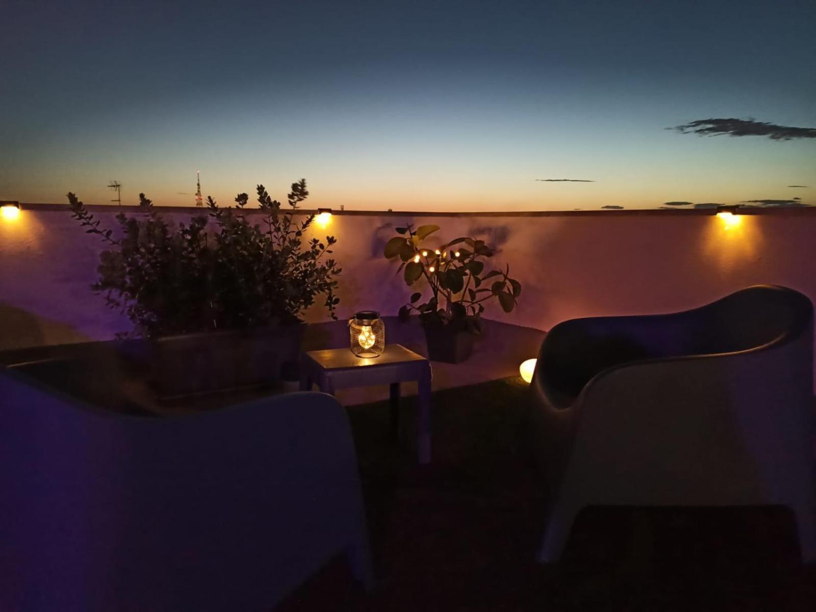Attic8 Daire Bari Dış mekan fotoğraf