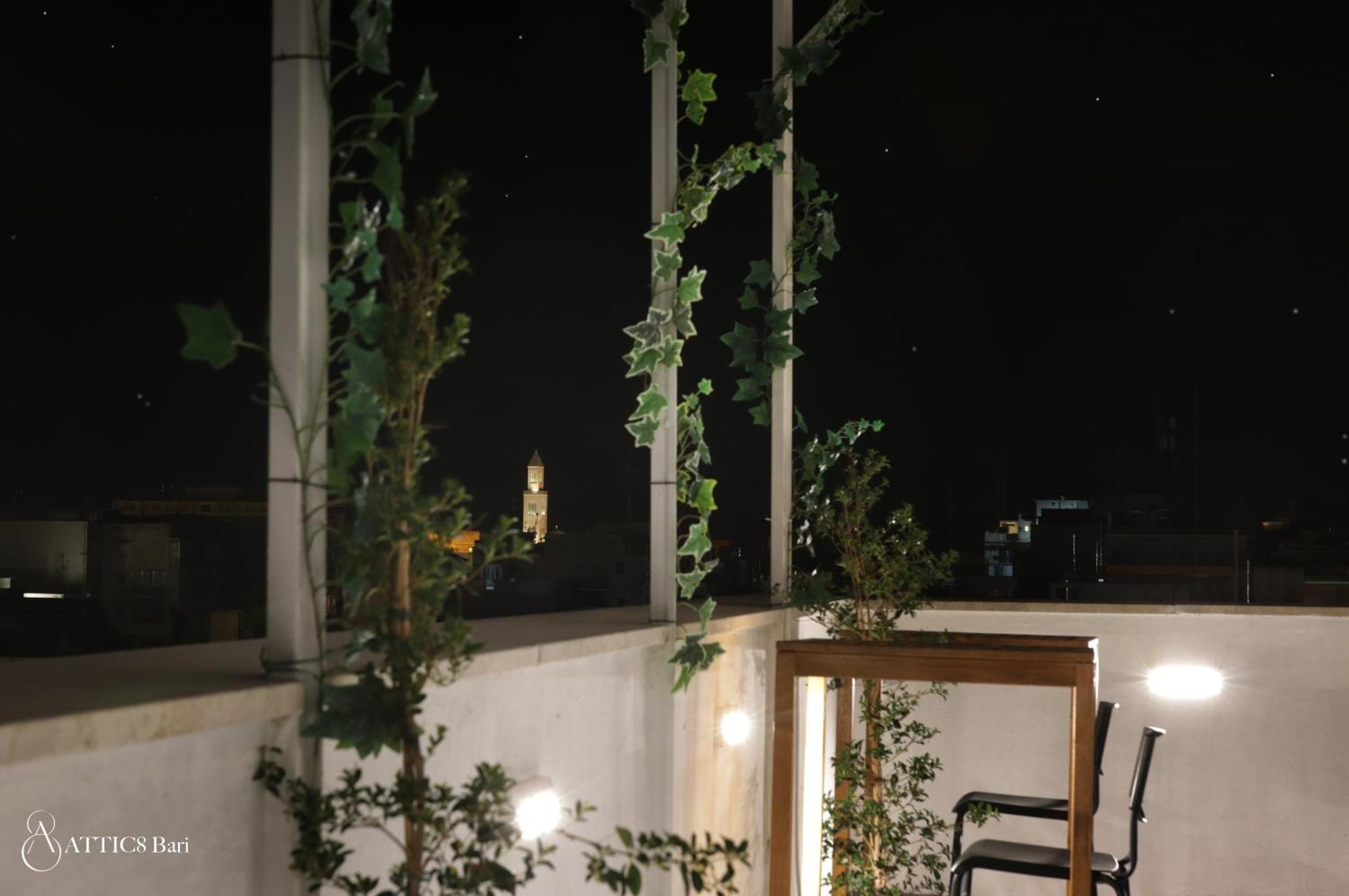 Attic8 Daire Bari Dış mekan fotoğraf