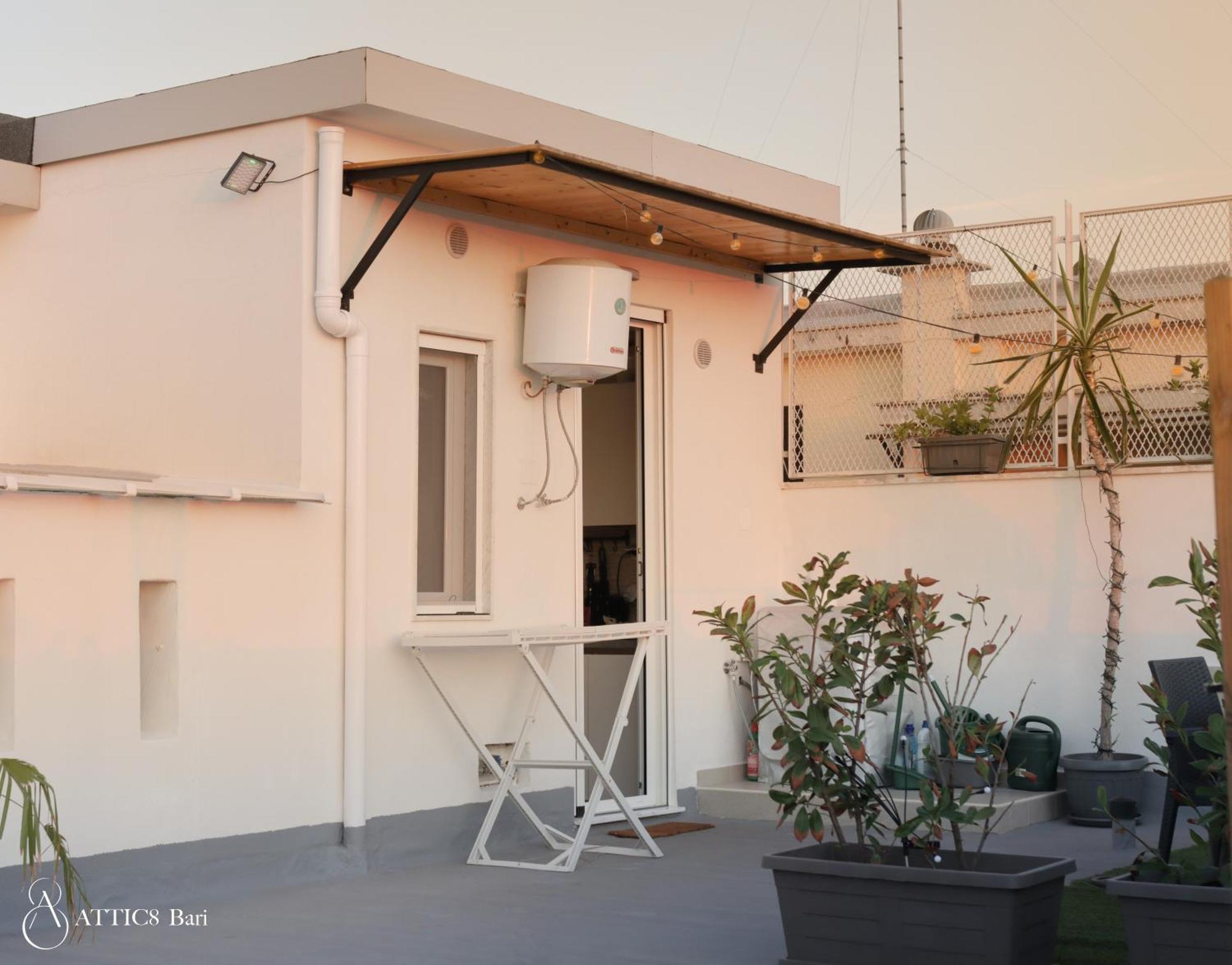 Attic8 Daire Bari Dış mekan fotoğraf